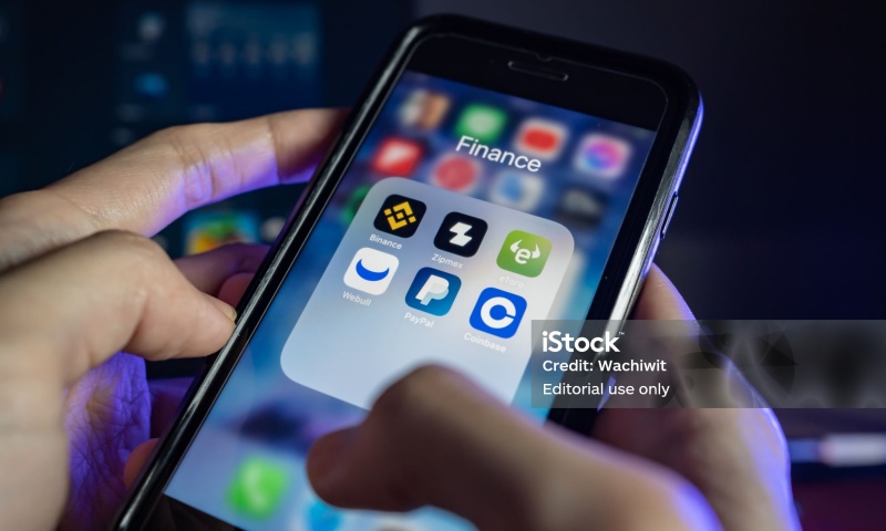 短线炒主流币好还是做长线投资?