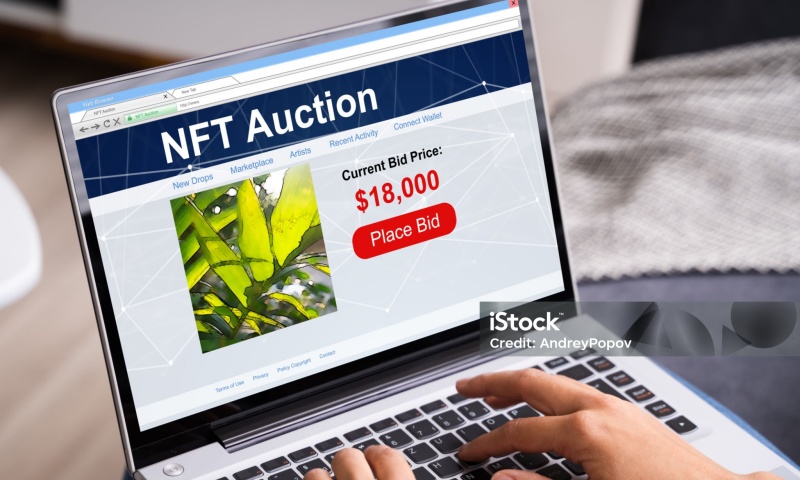 如何利用买卖价差进行加密货币市场的套利交易?