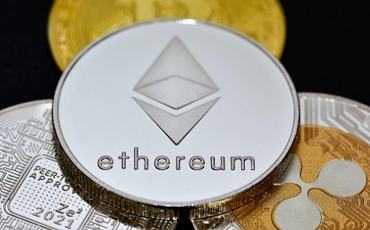 您好！针对您的问题，我将核心操作步骤整理如下：
从 Abell Wallet 提币到交易所的步骤：*获取交易所充币地址：登录您的交易所账户（如币安、欧易）。找到对应币种（例如 USDT）的“充币”或“存款”页面。务必仔细选择与提币资产匹配的主网/网络（如 TRC20, ERC20, BEP20）。选错将导致资产丢失。复制生成的充币地址。在 Abell Wallet 发起提币：打开 Abell Wallet，确保有足够资产及支付手续费（如 TRX、ETH、BNB）。找到对应币种的“转账”或“发送”